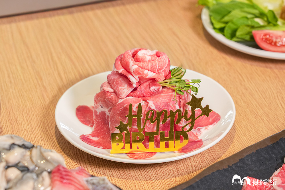 六號糧倉精緻鍋物宜蘭店|在穀倉吃麻辣鍋!小農蔬菜自助吧吃到飽菜單 - 第27張圖 六號糧倉精緻鍋物宜蘭店|在穀倉吃麻辣鍋!小農蔬菜自助吧吃到飽菜單