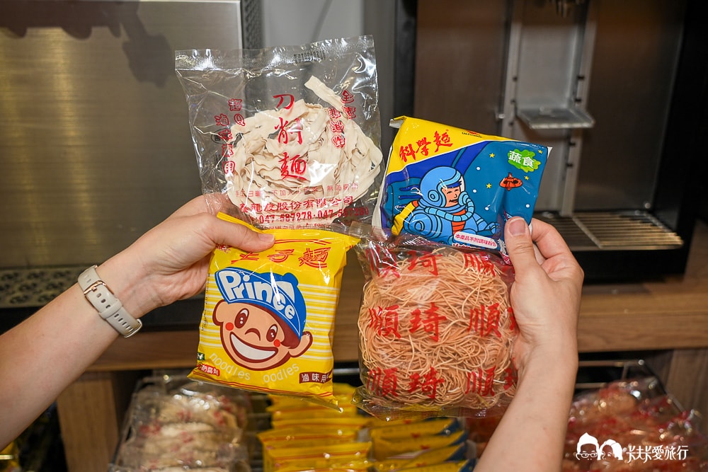 礁溪火鍋推薦2026｜告春食彩海鮮鍋物開箱：豪華龍王拼盤＋自助吧吃到飽菜單價位