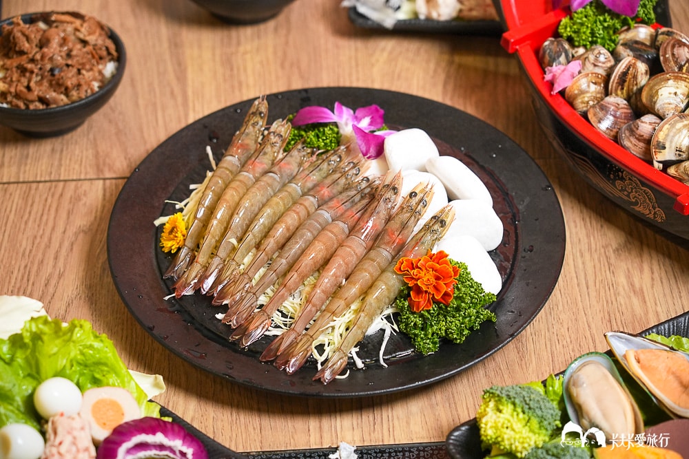 礁溪火鍋推薦2026｜告春食彩海鮮鍋物開箱：豪華龍王拼盤＋自助吧吃到飽菜單價位