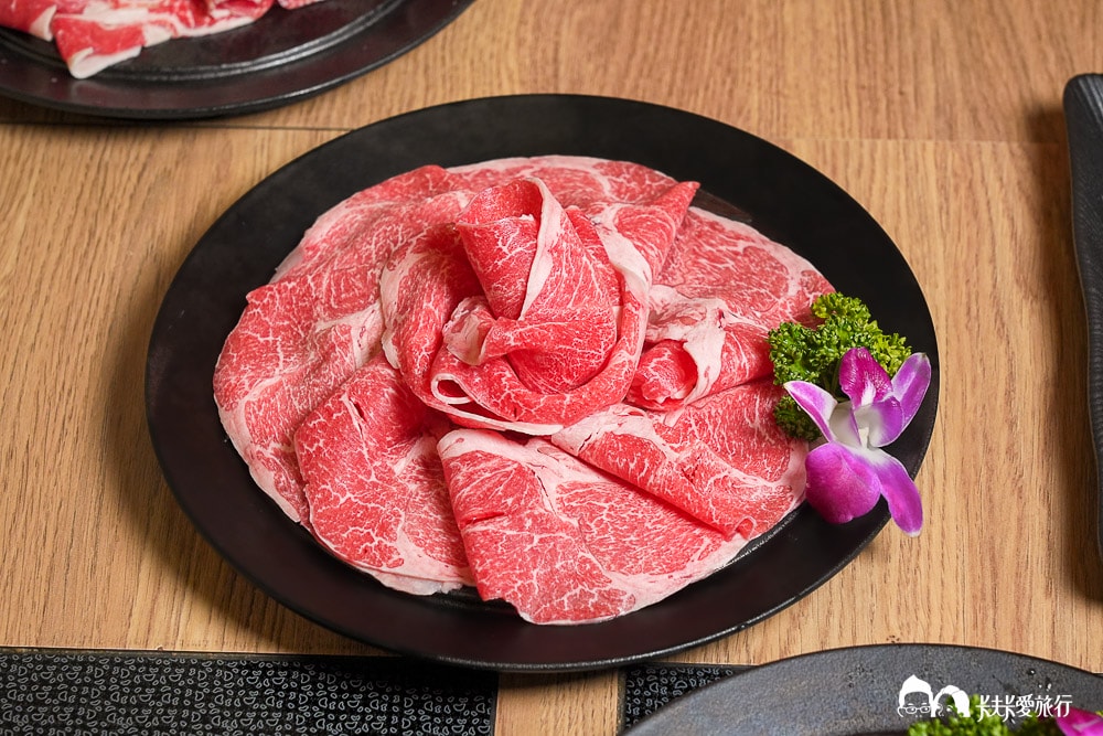 礁溪火鍋推薦2026｜告春食彩海鮮鍋物開箱：豪華龍王拼盤＋自助吧吃到飽菜單價位