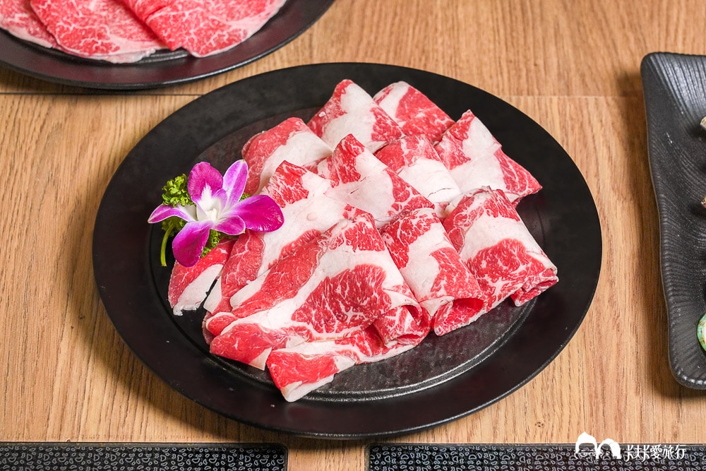 礁溪火鍋推薦2026｜告春食彩海鮮鍋物開箱：豪華龍王拼盤＋自助吧吃到飽菜單價位