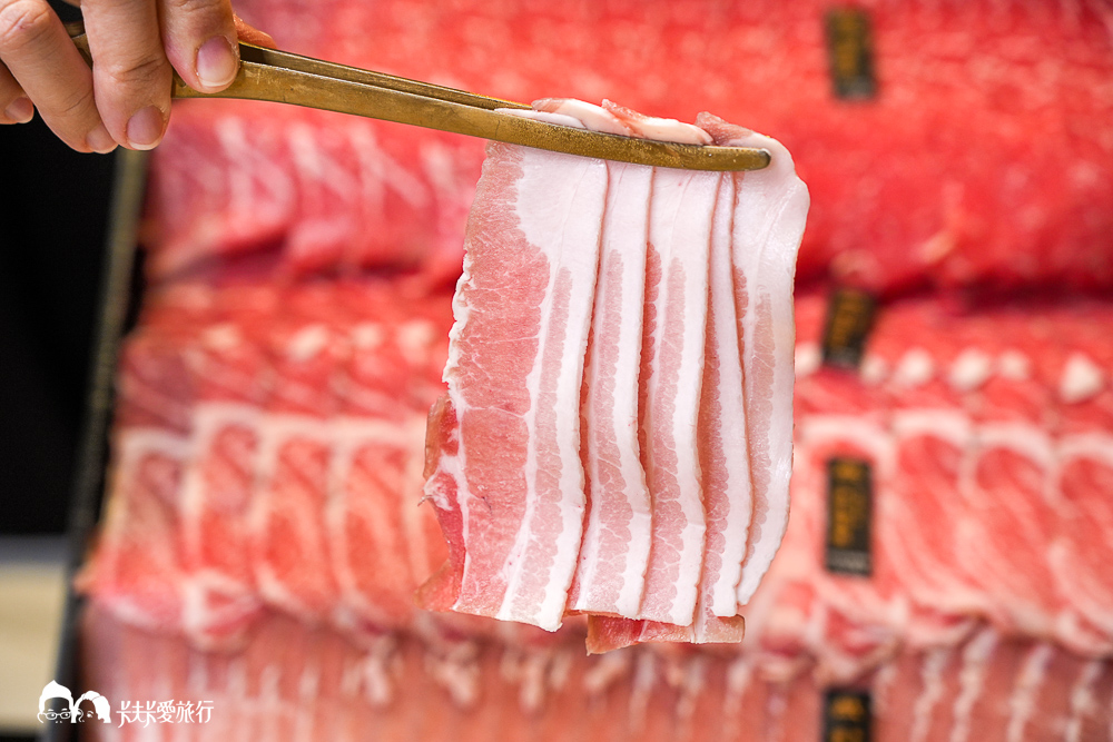 宜蘭羅東火鍋推薦|嗑肉石鍋:超狂自助吧吃到飽與肉瀑布,菜單評價與停車資訊 - 第37張圖 宜蘭羅東火鍋推薦|嗑肉石鍋:超狂自助吧吃到飽與肉瀑布,菜單評價與停車資訊