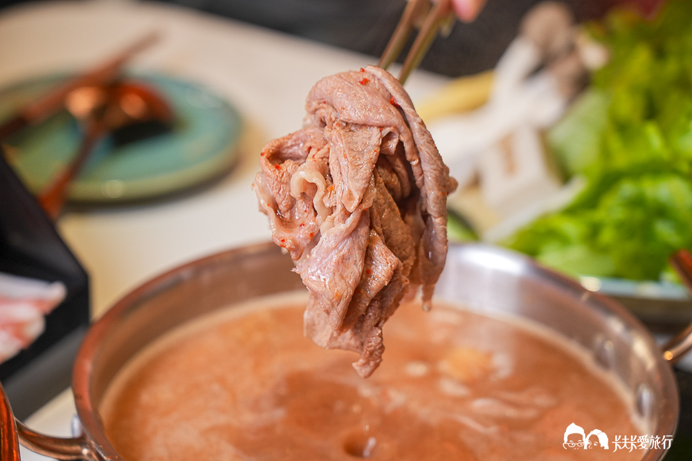 宜蘭羅東火鍋推薦|嗑肉石鍋:超狂自助吧吃到飽與肉瀑布,菜單評價與停車資訊 - 第35張圖 宜蘭羅東火鍋推薦|嗑肉石鍋:超狂自助吧吃到飽與肉瀑布,菜單評價與停車資訊