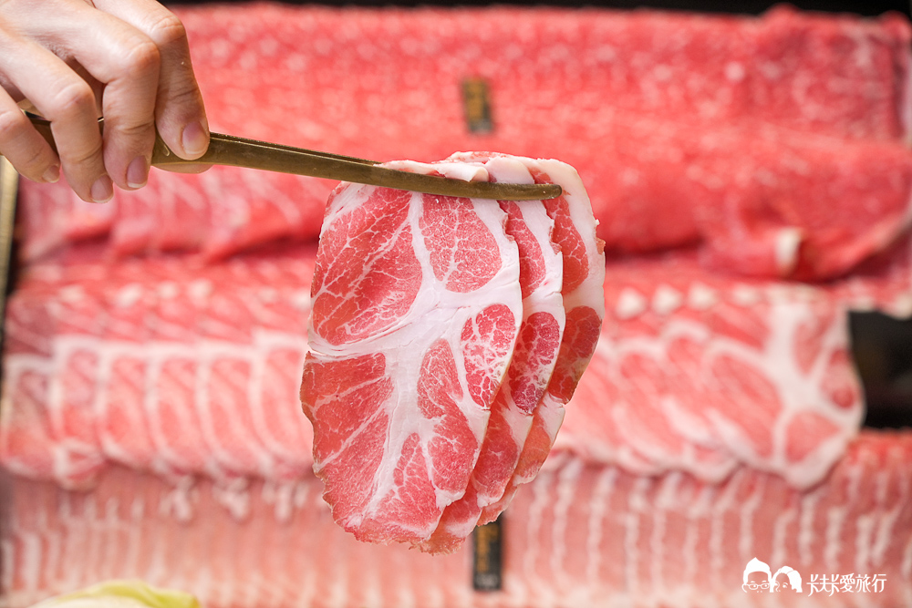 宜蘭羅東火鍋推薦|嗑肉石鍋:超狂自助吧吃到飽與肉瀑布,菜單評價與停車資訊 - 第36張圖 宜蘭羅東火鍋推薦|嗑肉石鍋:超狂自助吧吃到飽與肉瀑布,菜單評價與停車資訊