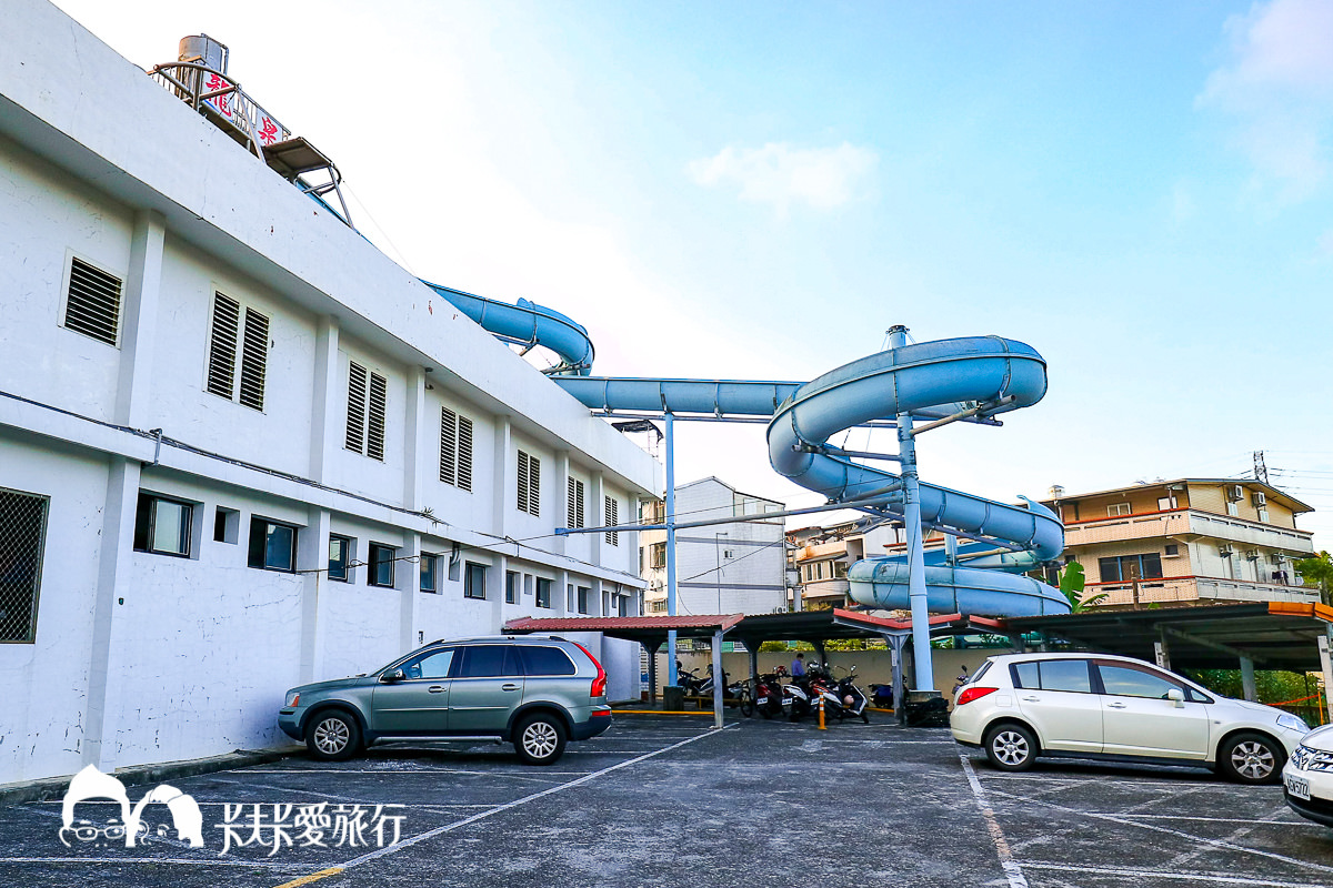龍泉游泳池玩水秘境