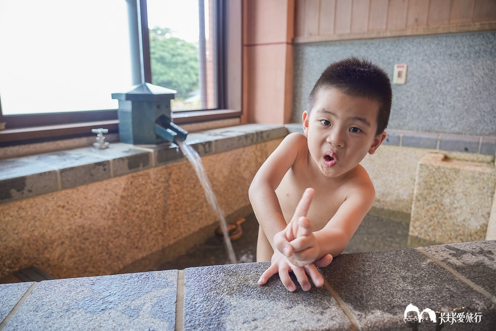 宜蘭玩水景點推薦｜免費玩水秘境＋滑水道泳池，湧泉瀑布戲水一次收