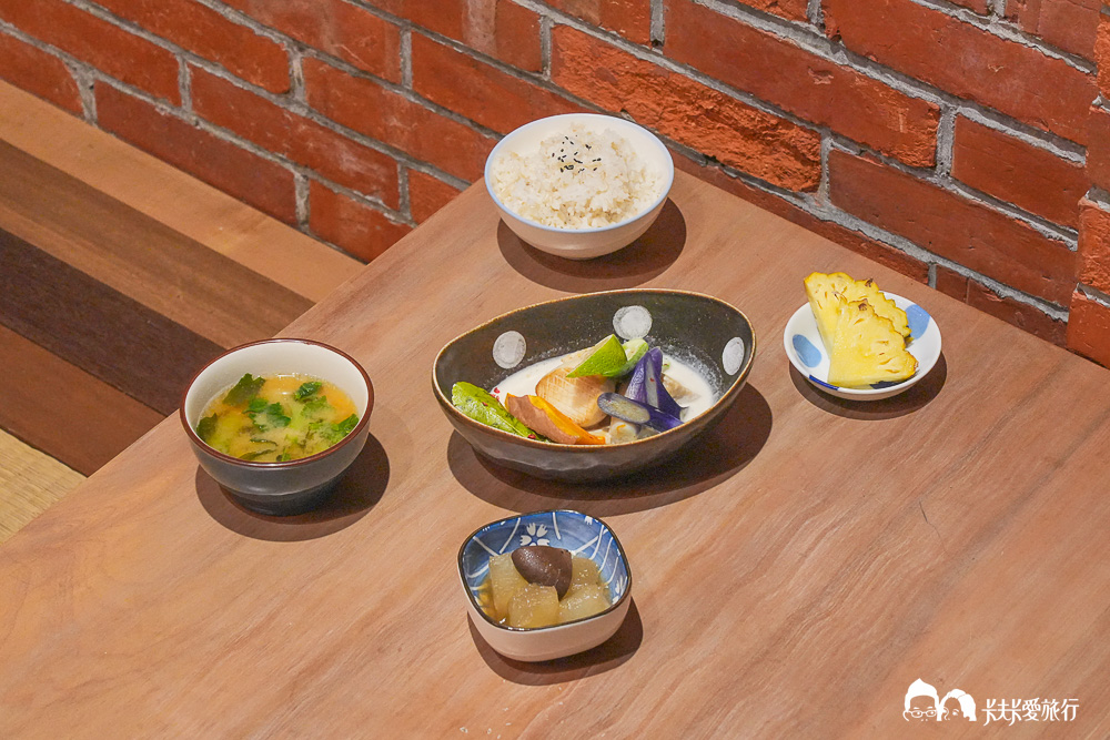 宜蘭員山美食|一簞食蔬食餐廳,深溝村穀倉老屋、當季蔬食料理菜單價格 - 第24張圖 南洋椰奶燉天貝