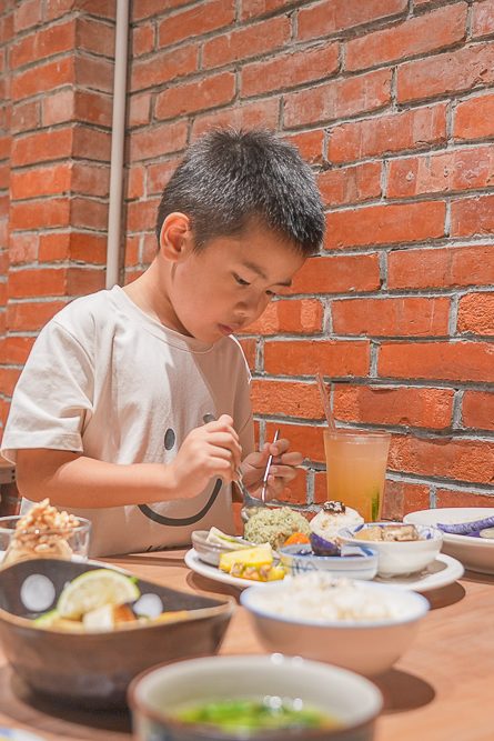 宜蘭員山美食|一簞食蔬食餐廳,深溝村穀倉老屋、當季蔬食料理菜單價格 - 第22張圖 宜蘭員山美食|一簞食蔬食餐廳,深溝村穀倉老屋、當季蔬食料理菜單價格